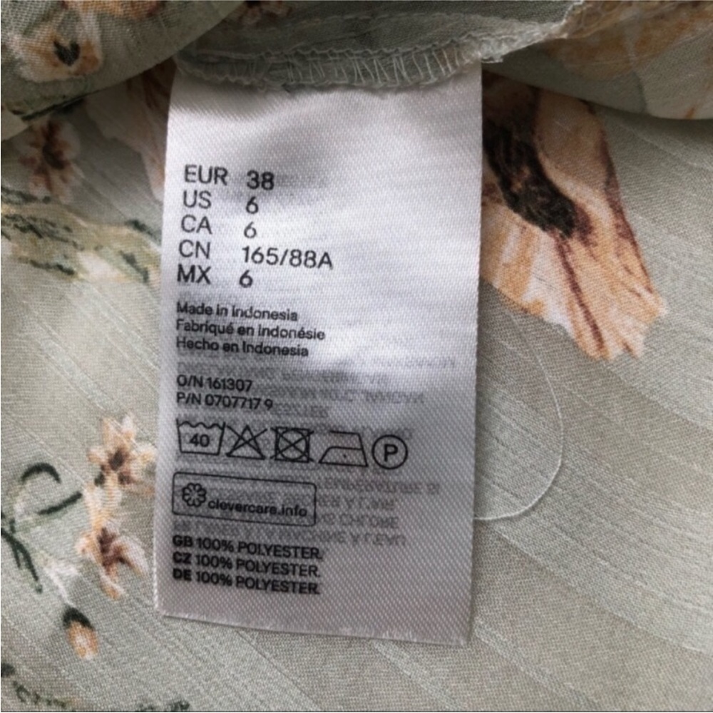 H&M Sheer Floral Blouse - Picture 4 of 6